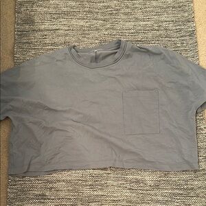 Lululemon crop tee